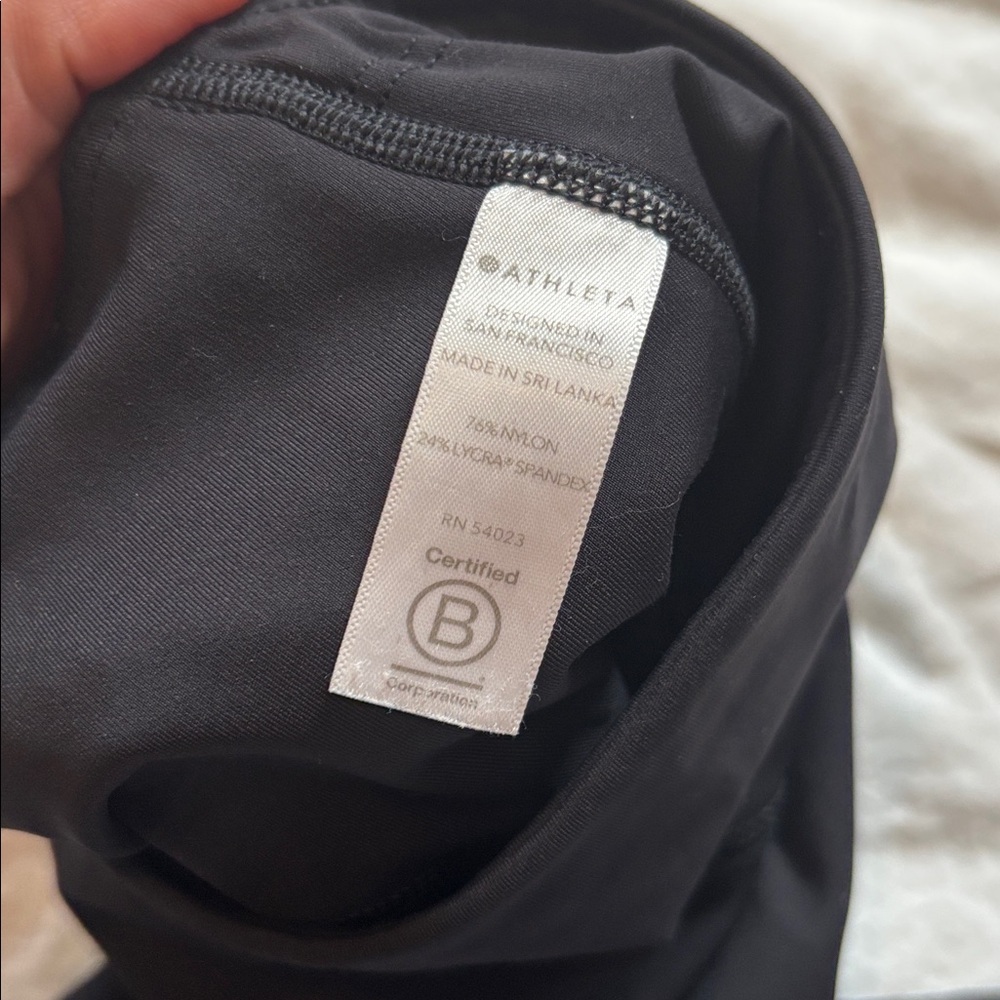 Athleta Ultimate Stash Pocket 7/8 Tight, XS - Picture 7 of 11